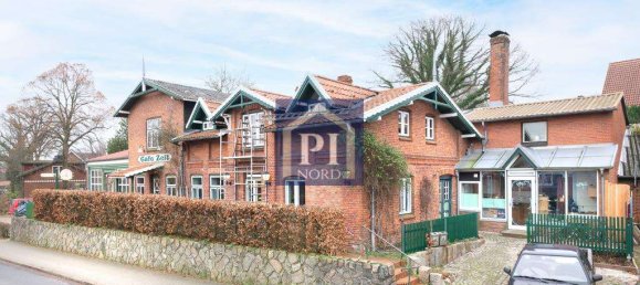 Здание с 11 комнатами в Рендсбург-Эккернфёрде, Германия № 43457 12