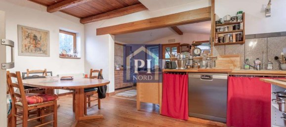 Здание с 11 комнатами в Рендсбург-Эккернфёрде, Германия № 43457 4