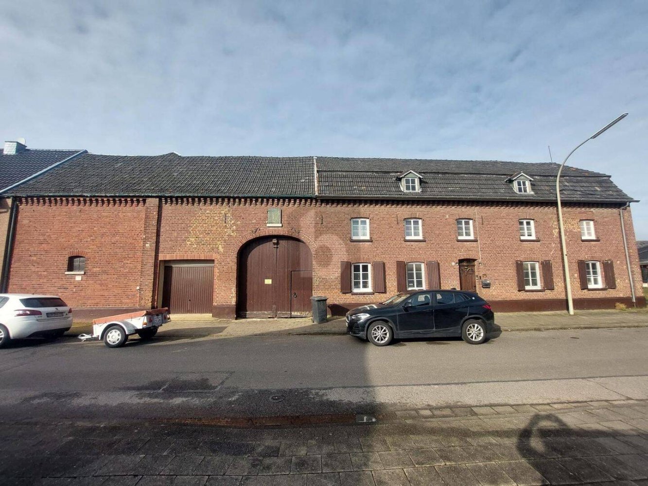  Commercial property in Heinsberg, Germany No. 233857