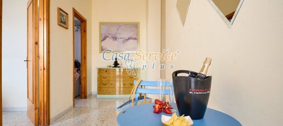 Дом с 5 спальнями в Gallipoli, Италия № 222005 8