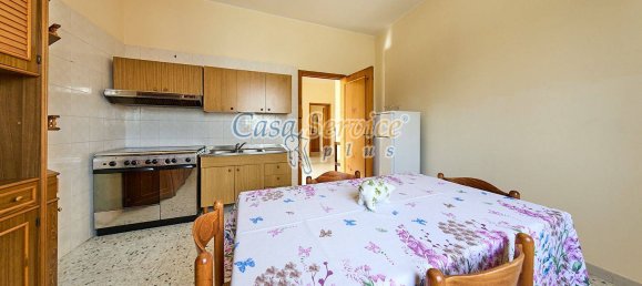 Дом с 5 спальнями в Gallipoli, Италия № 222005 17