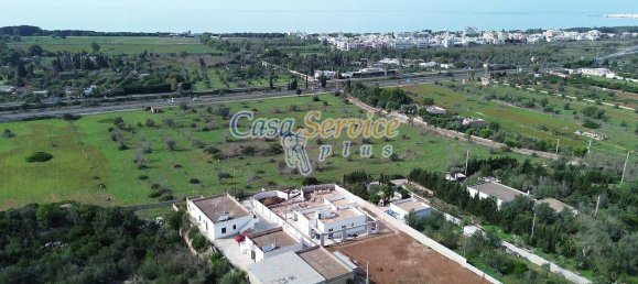 Дом с 5 спальнями в Gallipoli, Италия № 222005 5