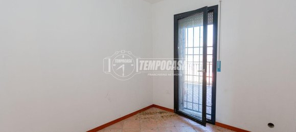 Квартира с 4 комнатами в Брешиа, Италия № 3128 19