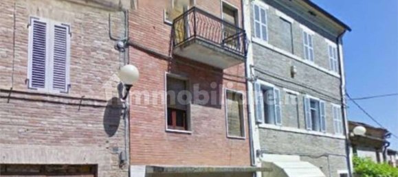 2 bedrooms House in Petriolo, Italy No. 262632 2