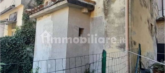 2 bedrooms House in Petriolo, Italy No. 262632 5