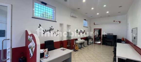 1 room Commercial property in Vico Equense, Italy No. 317439 3