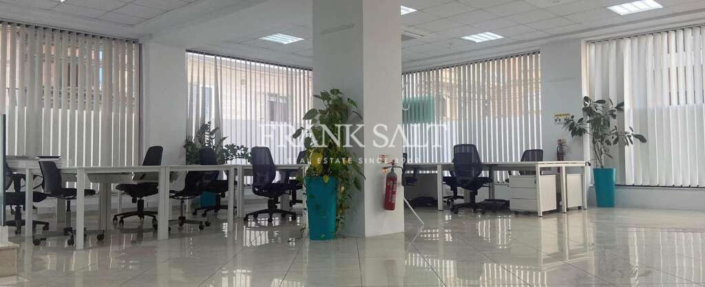 Офис 235м² в Слима, Мальта № 12989