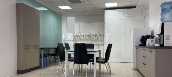 Офис 235м² в Слима, Мальта № 12989 3