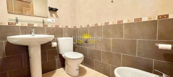 Apartamento de 3 dormitorios en Alicante, Spain No. 167733 11