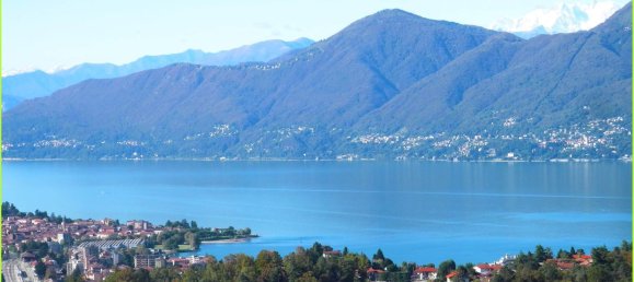 Terreno en Luino, Italy 2565 m² No. 255300 5