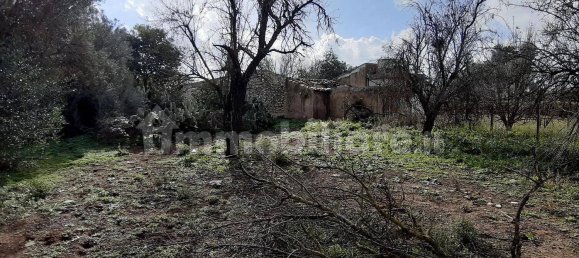 4 bedrooms Villa in Vittoria, Italy No. 192767 11