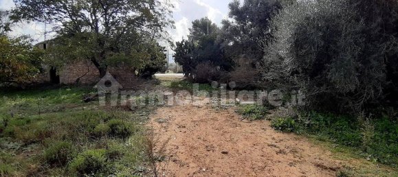 4 bedrooms Villa in Vittoria, Italy No. 192767 12