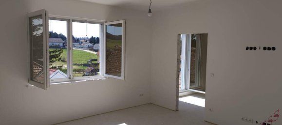 Casa de 3 habitaciónes en Hollabrunn, Austria No. 140838 2