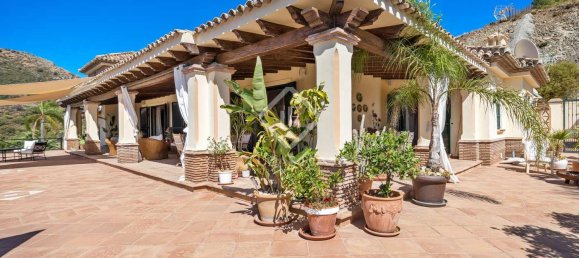 4 غرف نوم فيلا في Estepona, Spain رقم 107202 15