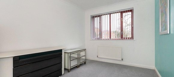 2 bedrooms Apartment in Redhill, United Kingdom No. 12316 12