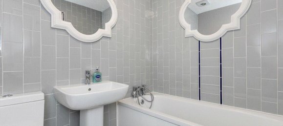 2 bedrooms Apartment in Redhill, United Kingdom No. 12316 8