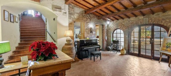 31 bedroom House in Passignano sul Trasimeno, Italy No. 57844 7