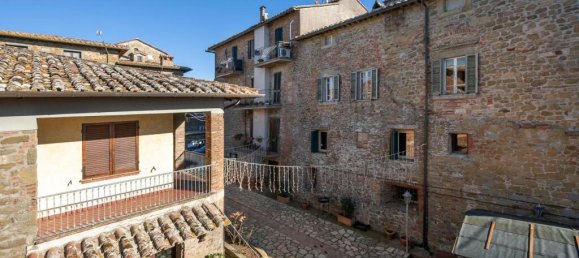 31 bedroom House in Passignano sul Trasimeno, Italy No. 57844 39