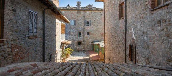 31 bedroom House in Passignano sul Trasimeno, Italy No. 57844 18