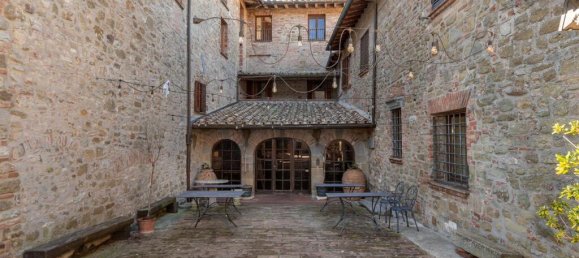 31 bedroom House in Passignano sul Trasimeno, Italy No. 57844 40