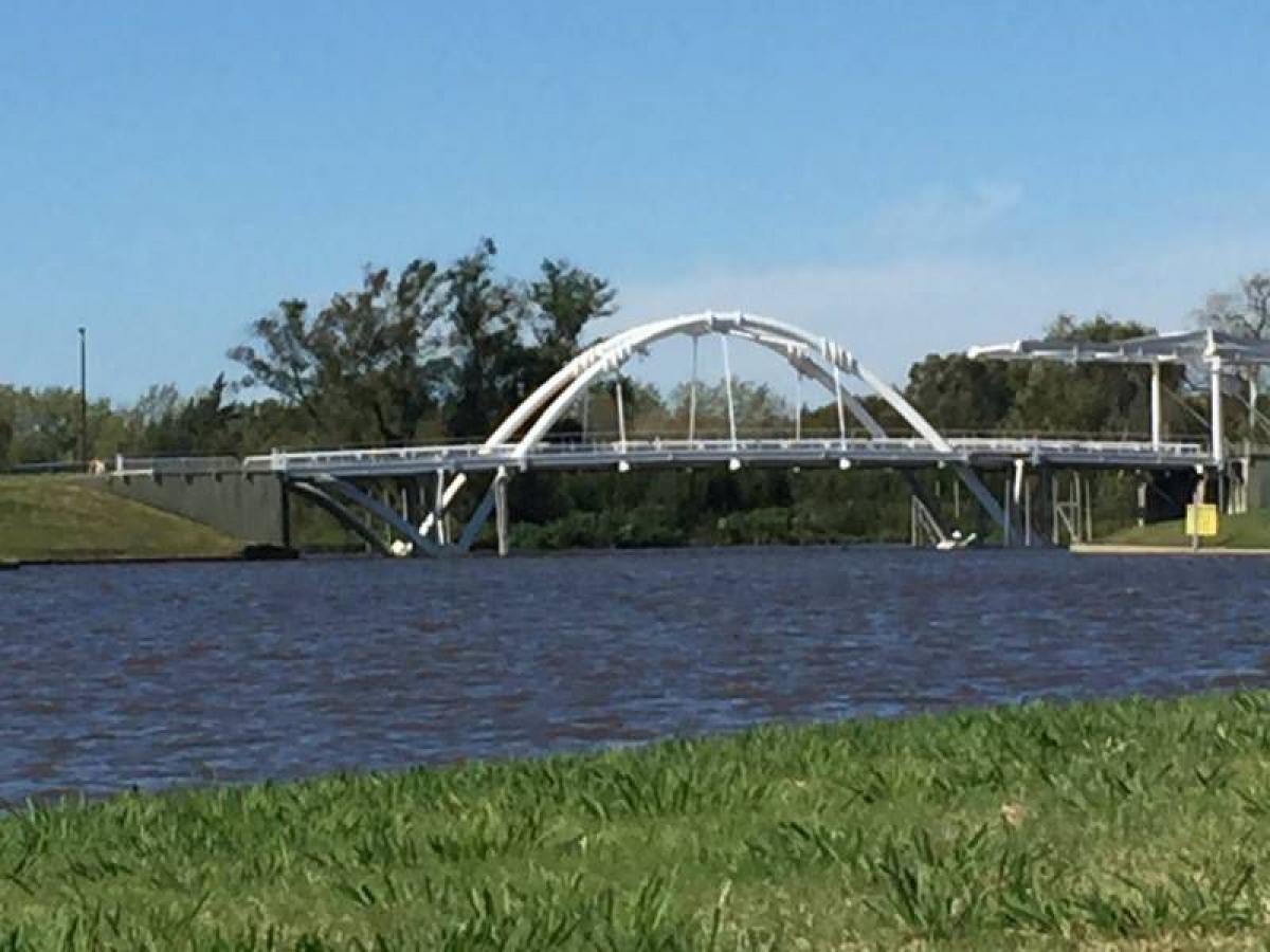 Grundstück in Tigre, Argentina, Nr. 49396