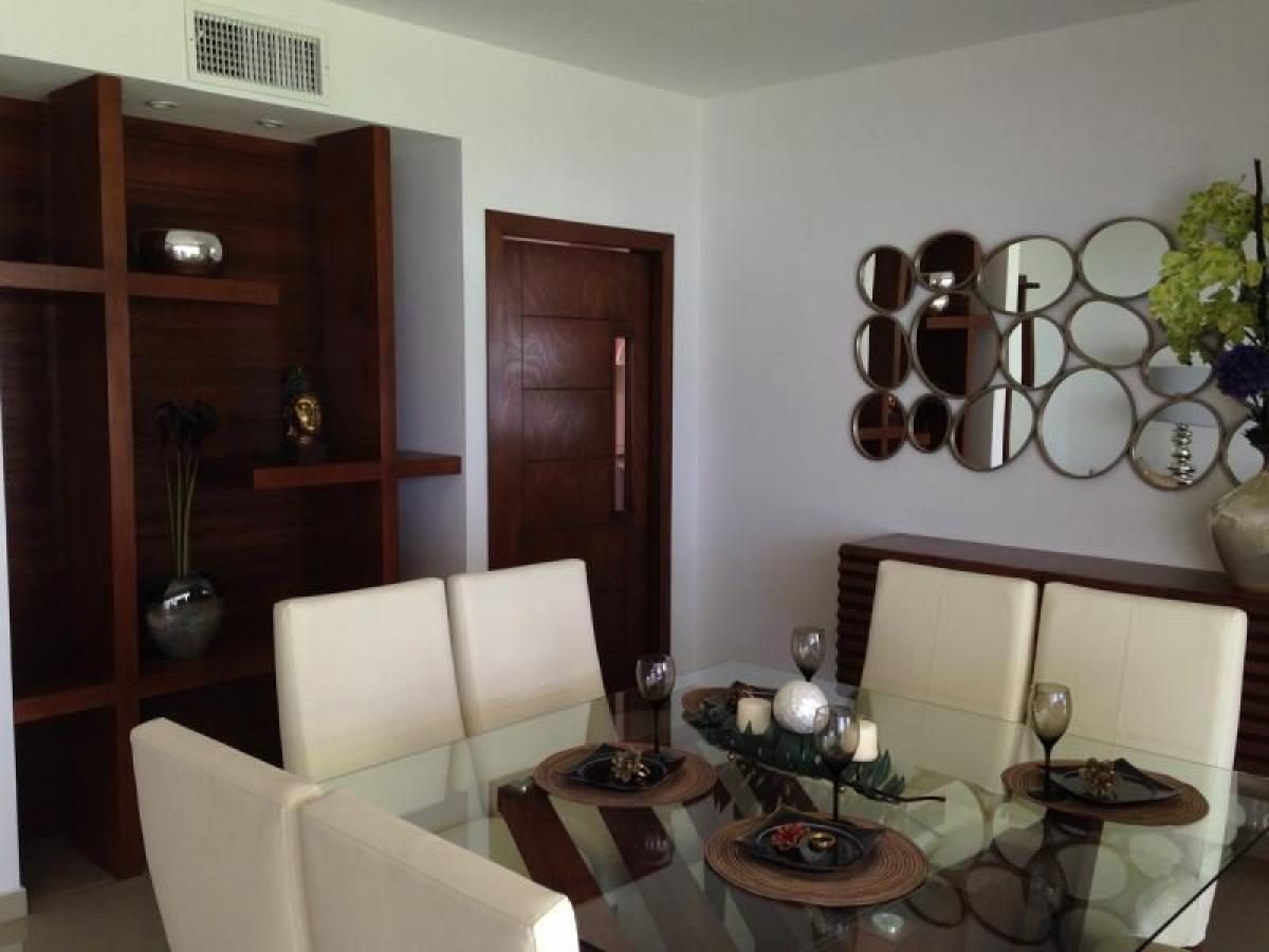 3 bedrooms House in Playa Vicente, Mexico No. 175986