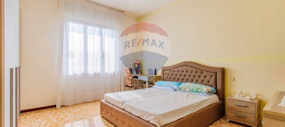 3 bedrooms Apartment in Marnate, Italy No. 358803 4