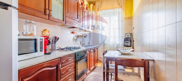 3 bedrooms Apartment in Marnate, Italy No. 358803 8