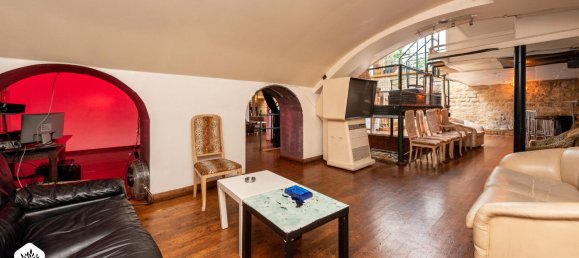 4 bedrooms Apartment in Paris, France No. 179888 12