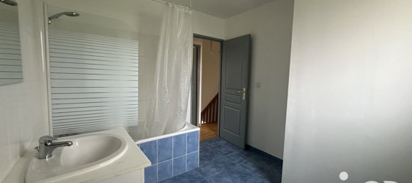 Дом с 4 комнатами в Бурж, Франция № 45658 6