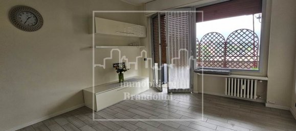 2 Schlafzimmer Wohnung in Varese, Italy, Nr. 345861 12