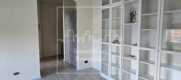2 Schlafzimmer Wohnung in Varese, Italy, Nr. 345861 2
