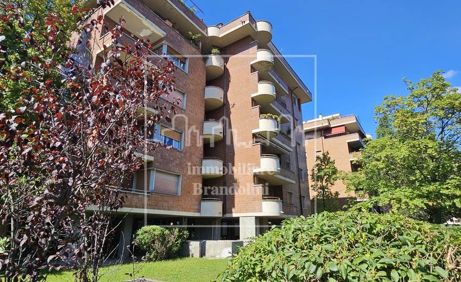 2 Schlafzimmer Wohnung in Varese, Italy, Nr. 345861