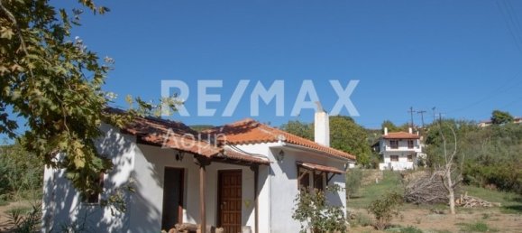 Коммерческая недвижимость с 4 спальнями в Магнисия, Греция № 8412 24