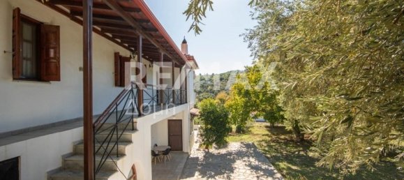 Коммерческая недвижимость с 4 спальнями в Магнисия, Греция № 8412 6