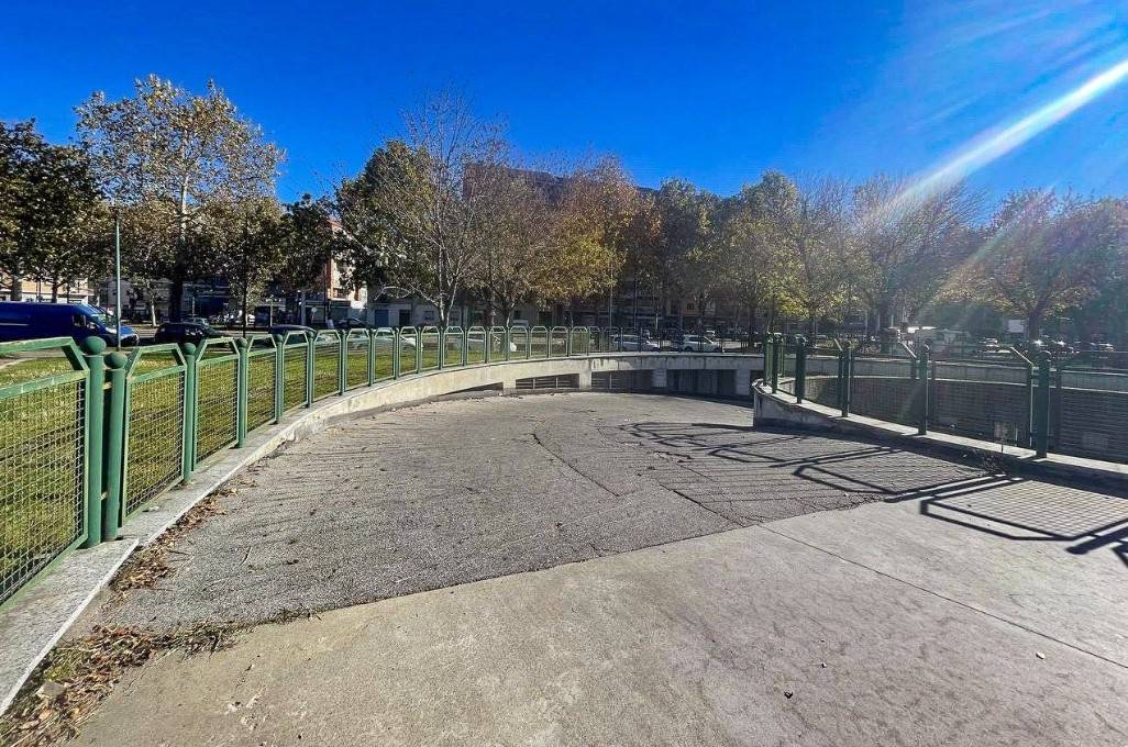 Garage in Turin, Italy 17m², Nr. 319096