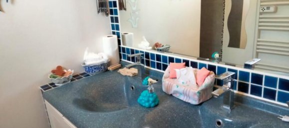 3 bedrooms House in Regusse, France No. 281441 7