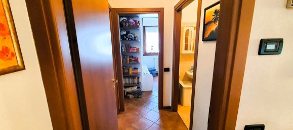 Apartamento de 3 habitaciónes en Busto Arsizio, Italy No. 289114 37