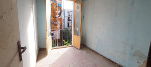 2 bedrooms Apartment in Ciutat Vella, Spain No. 135958 4
