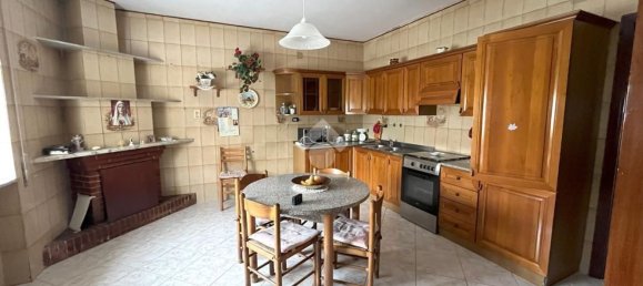 3 bedrooms House in San Martino Sannita, Italy No. 325453 13