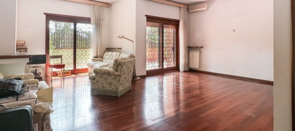 5 rooms Apartment in Rome, Italy No. 28237 14