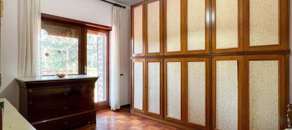 5 rooms Apartment in Rome, Italy No. 28237 40