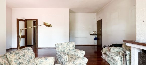 5 rooms Apartment in Rome, Italy No. 28237 17