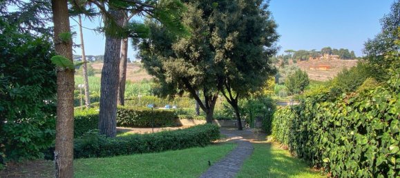 5 rooms Apartment in Rome, Italy No. 28237 4