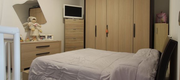 3 rooms Apartment in Divignano, Italy No. 117471 14