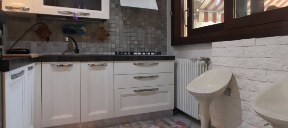 3 rooms Apartment in Divignano, Italy No. 117471 18