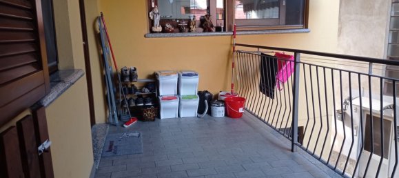 3 rooms Apartment in Divignano, Italy No. 117471 3