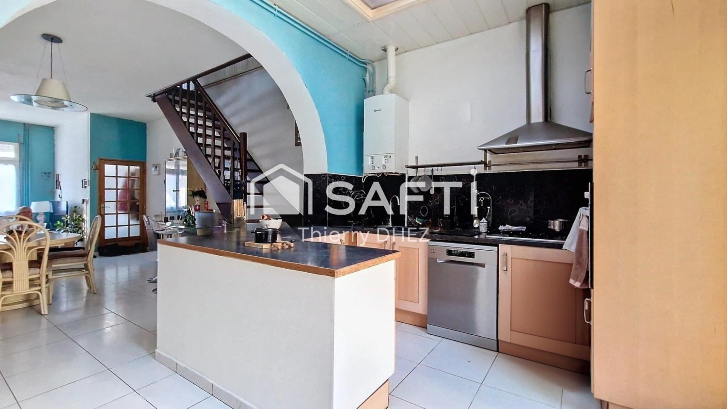 Casa de 3 dormitorios en Tourcoing, France No. 157935