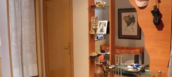 Apartamento de 4 dormitorios en Torelló, Spain No. 187163 5