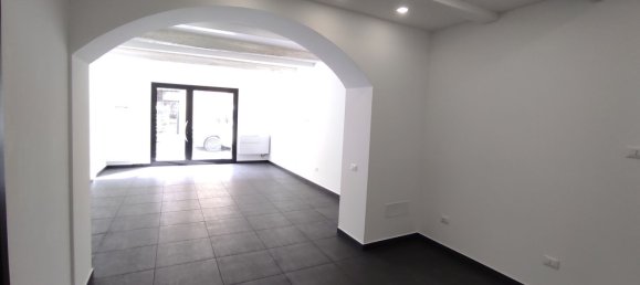 68m² Commercial property in Imola, Italy No. 334272 11